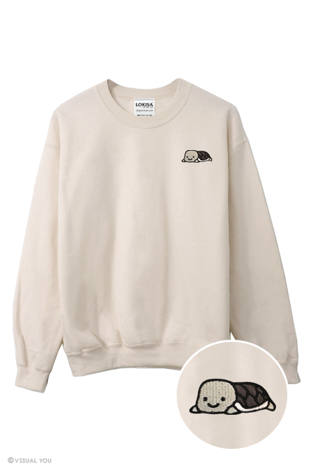 Relaxing Turtle Embroidered Sweatshirt