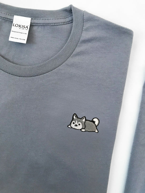 Relaxing Grey Husky Embroidered T-Shirt